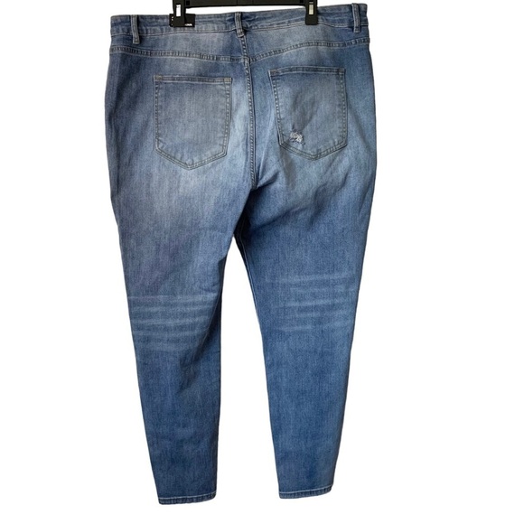 FASHION NOVA From A Distance Mid Rise Plus Size Jeans Size 3X NEW - Picture 4 of 11